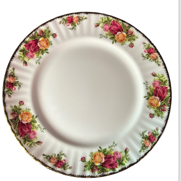Royal Albert Other - DINNER PLATE OLD COUNTRY ROSES 1962 ROYAL ALBERT BONE CHINA ENGLAND VINTAGE